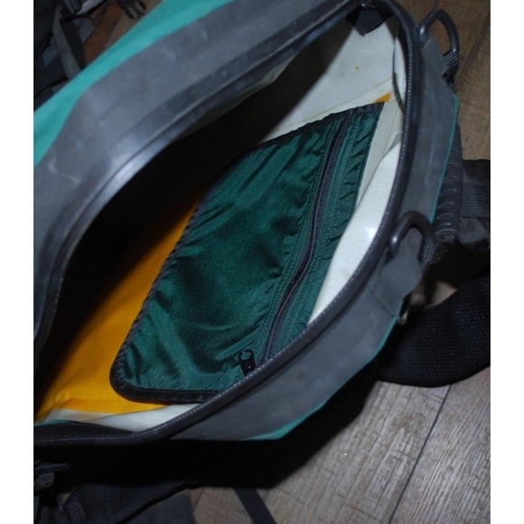 Vintage Sagebrush Dry Goods Hiking Backpack Montana Made Waterproof - Picture 7 of 7